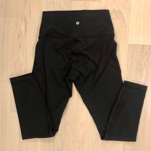 Lululemon Wunder Under 25”